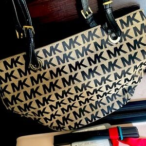Mk purse